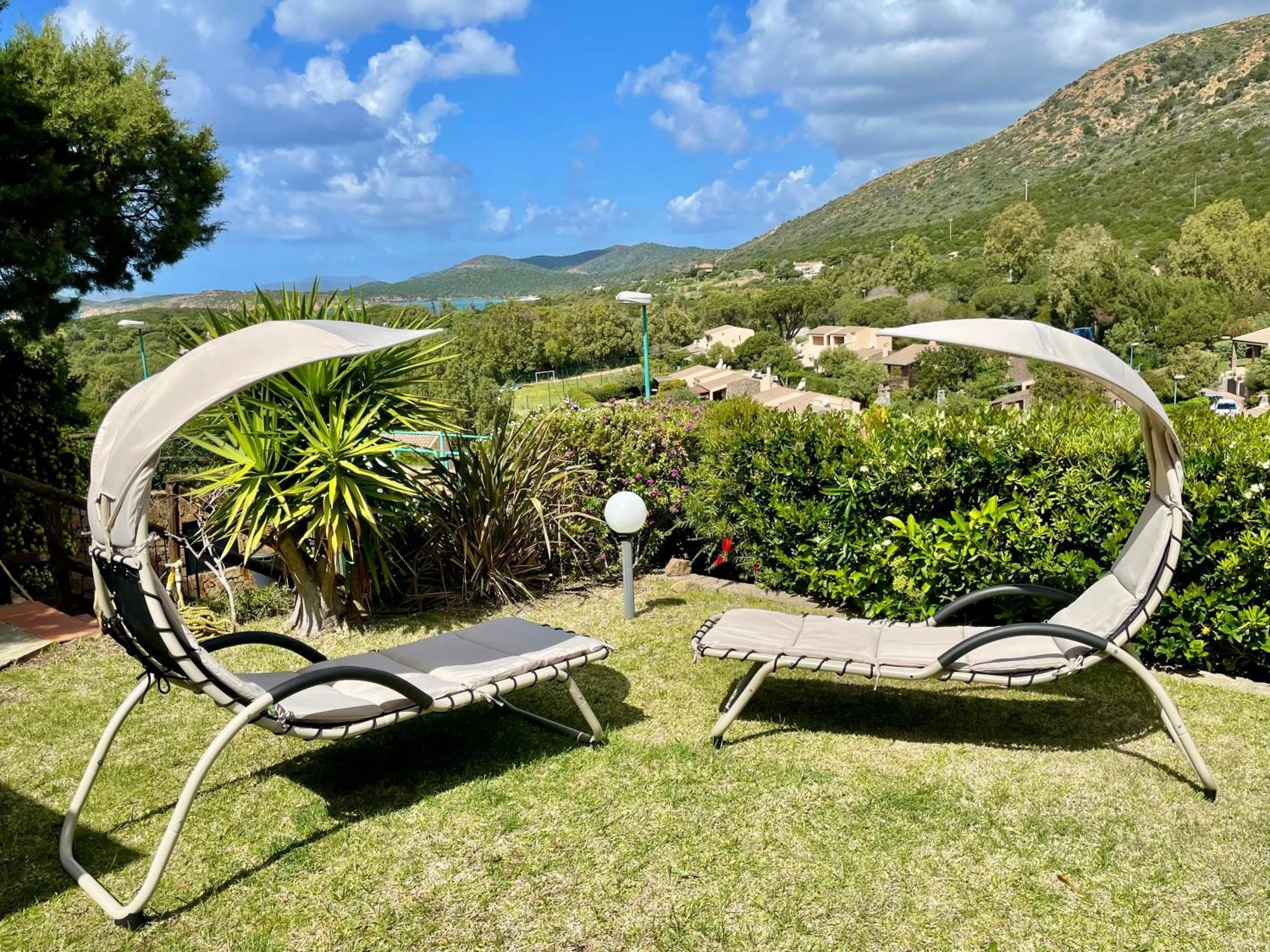 Villa Perdalonga, Vista Mare Sea View Tuerredda Teulada Buitenkant foto